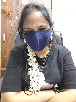 Tamil_white_beauty live cam on StripChat