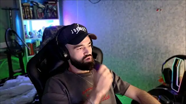 _Serious_Man webcam