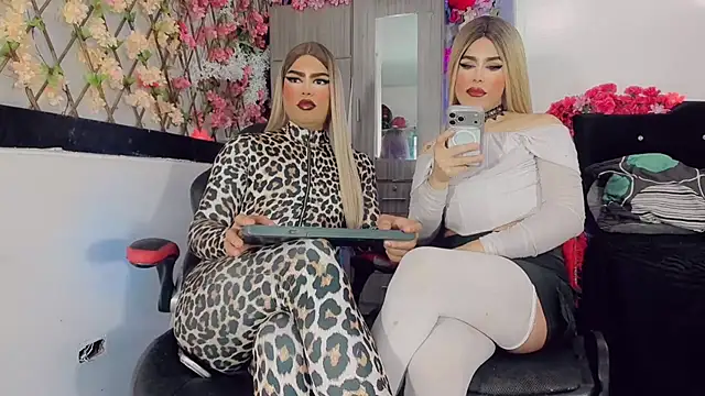 Thiara_veky_ webcam