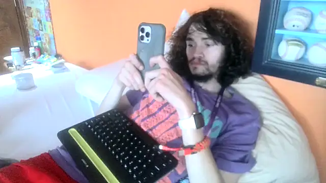 Teddy4420 webcam