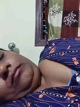 yamini1431 live cam
