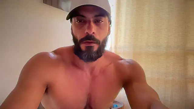 romeolovedark live cam on StripChat
