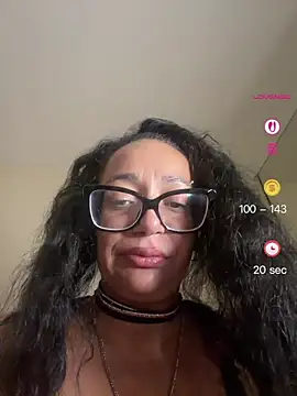 PichyPrettyPussy webcam