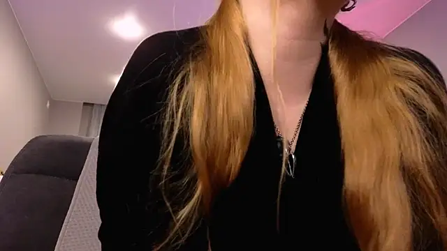 RebeccaAster webcam