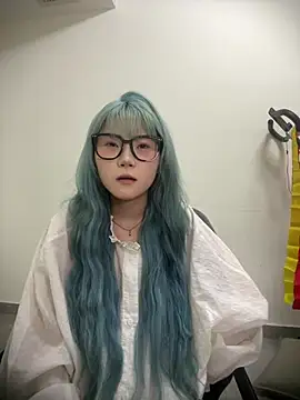 Rocket-Girl live cam on StripChat