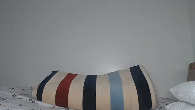 Pixie-Baby live cam on StripChat