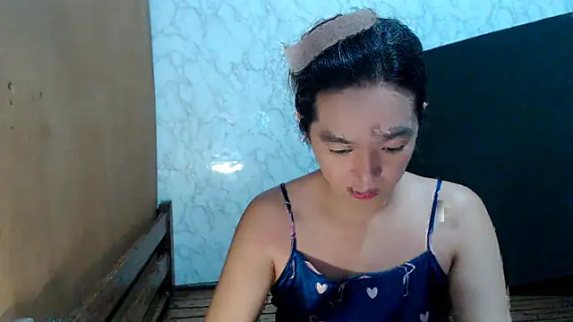 B0rn2Porn live cam on StripChat
