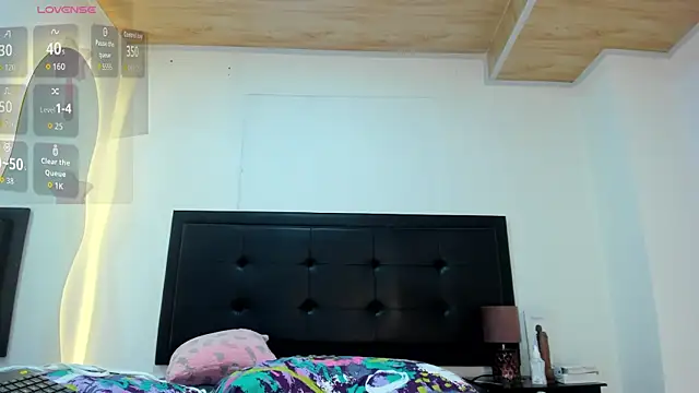 BustyGlow webcam