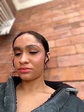 Isabella-Teen webcam