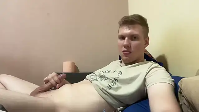 sexybooii6968 (M young) - help me to cum and taste that:)