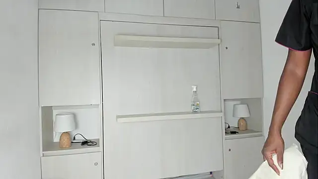 TaylorBloom webcam