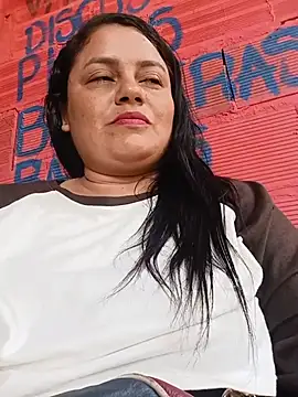 Dirty-violeta_19 webcam