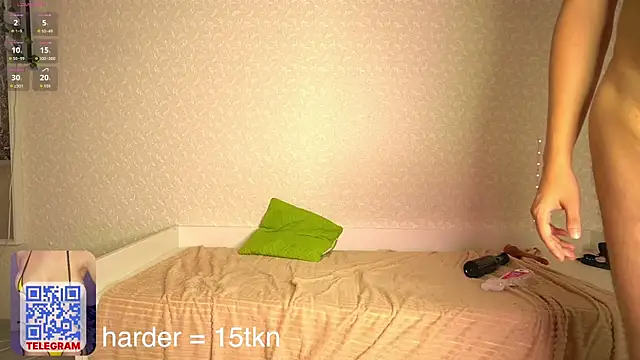 cream_fucks webcam