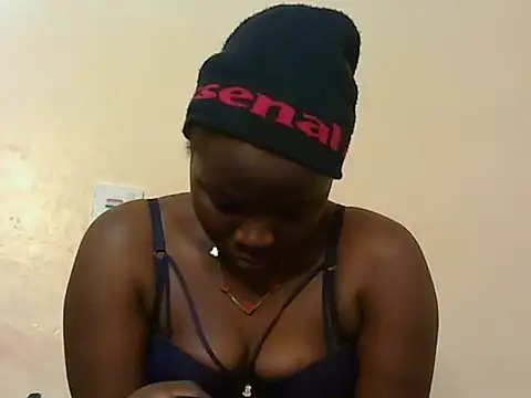 roziebeauty webcam