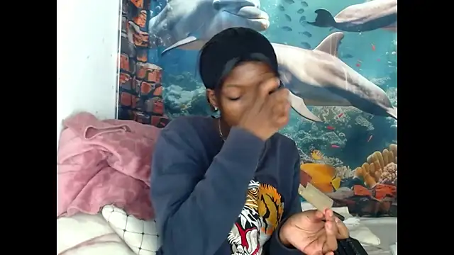 AfricanBarbiee69 webcam