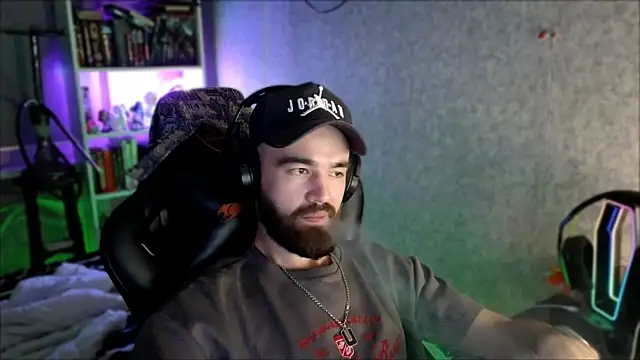 _Serious_Man webcam