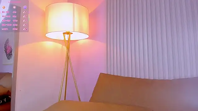 Nahiaraa__ webcam