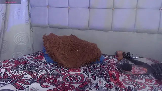 charlotte_brawn webcam