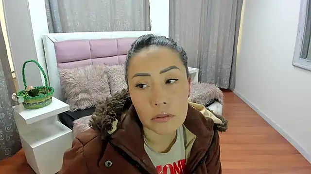 gaby_trent live cam on StripChat