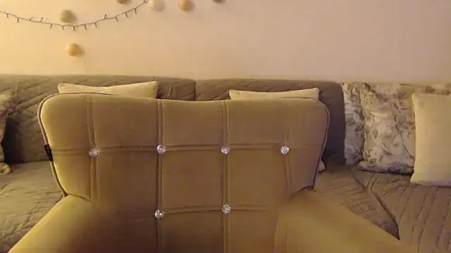 YourfantasyGiuly live cam on StripChat