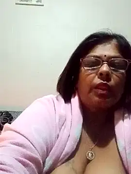 mileesha live cam on StripChat