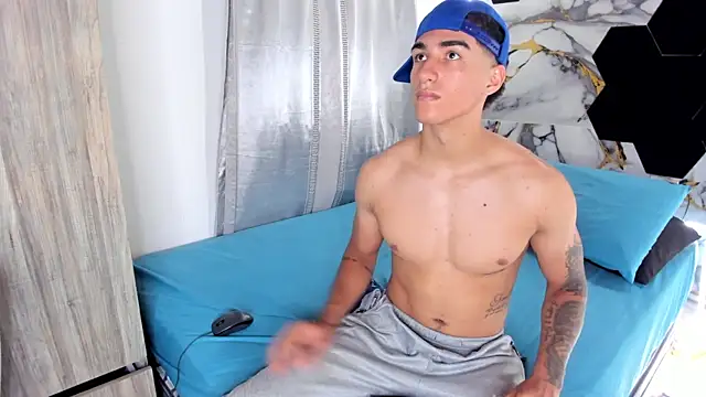 Goldendesirexx webcam