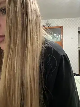 adel_secret - Adel_secret's free webcam - UK Sex Cams