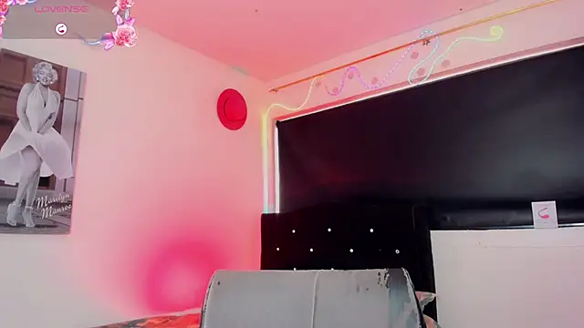 Kendall_hornyy webcam