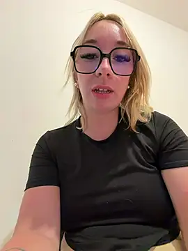 Giuliana_baby webcam