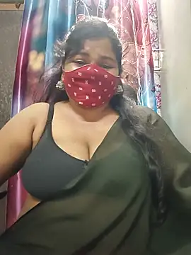 Liyaa_24 webcam