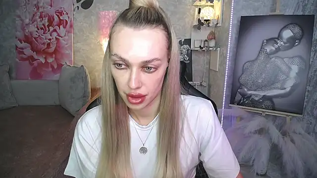 NickyAdamidi webcam