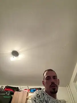 Kevhomosexuell2025 webcam