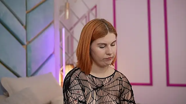 GingerPinky webcam
