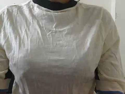 cute_yashi webcam