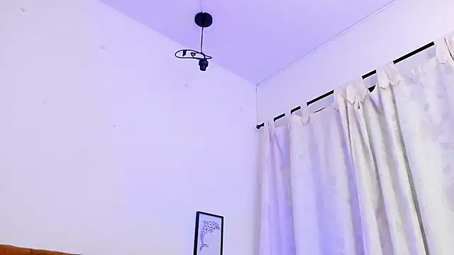 Katty_West webcam