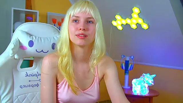 HannahHollis live cam on StripChat