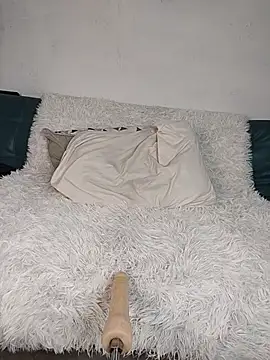 haila_ross webcam