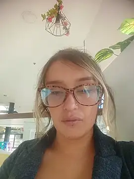 karla-giraldo1 webcam