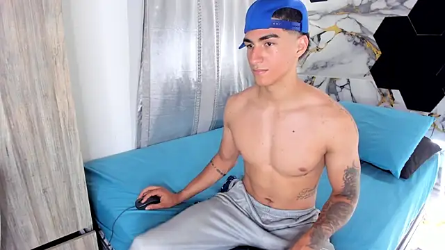 Goldendesirexx webcam