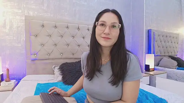 Antonella_Saa webcam
