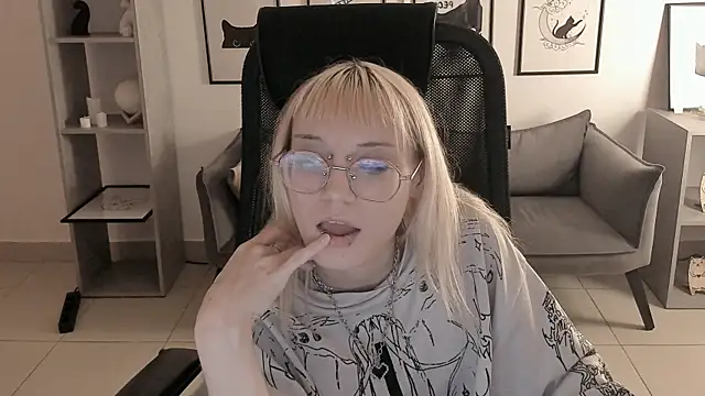 ReminaMeow webcam