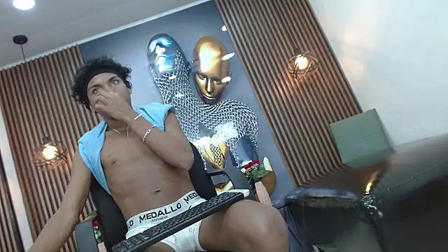 AlessandroBlack_ webcam