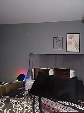 RealMsPEARLsEXY69 webcam