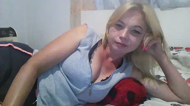 Lola_115 webcam