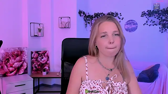 olivia_kit live cam on StripChat