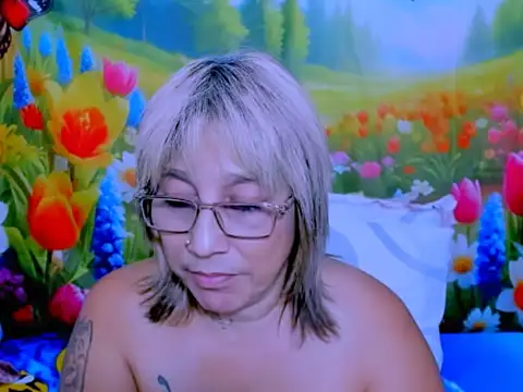 indianroxy - Indianroxy's free webcam - UK Sex Cams