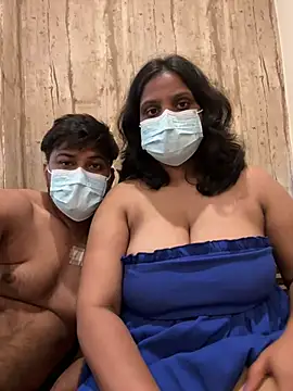 tokencraze_couple - Tokencraze_couple's free webcam - UK Sex Cams