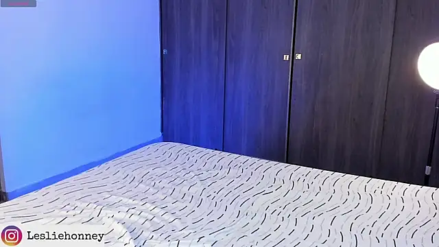 Lesliehonney__