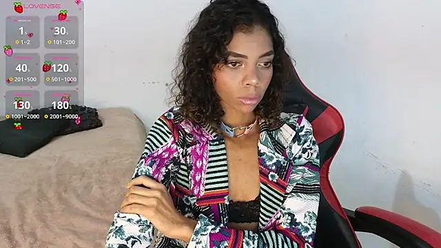ElisaBoyer webcam