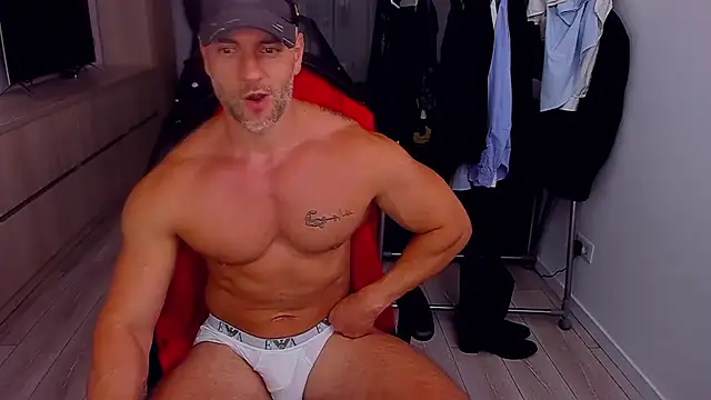 marismuscle - MarisMuscle's free webcam - UK Sex Cams